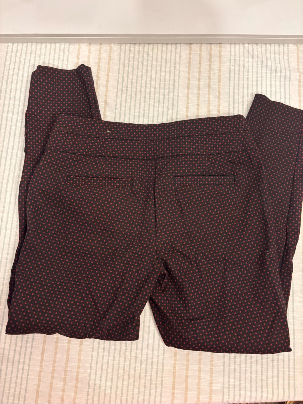 Maurices Burgundy Maroon Printed Ankle Pants pull on style medium
